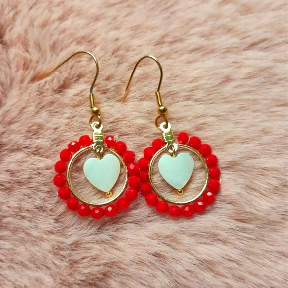 Dangle earring - Picture 1 of 2